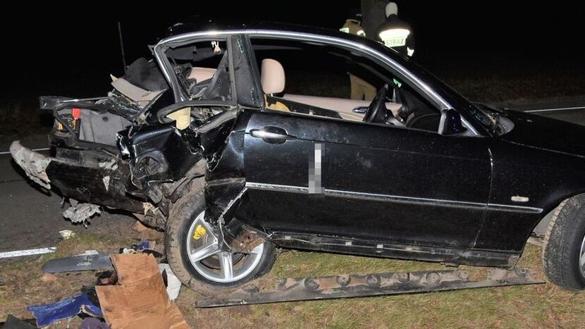 19 letni kierowca BMW w ciężkim stanie